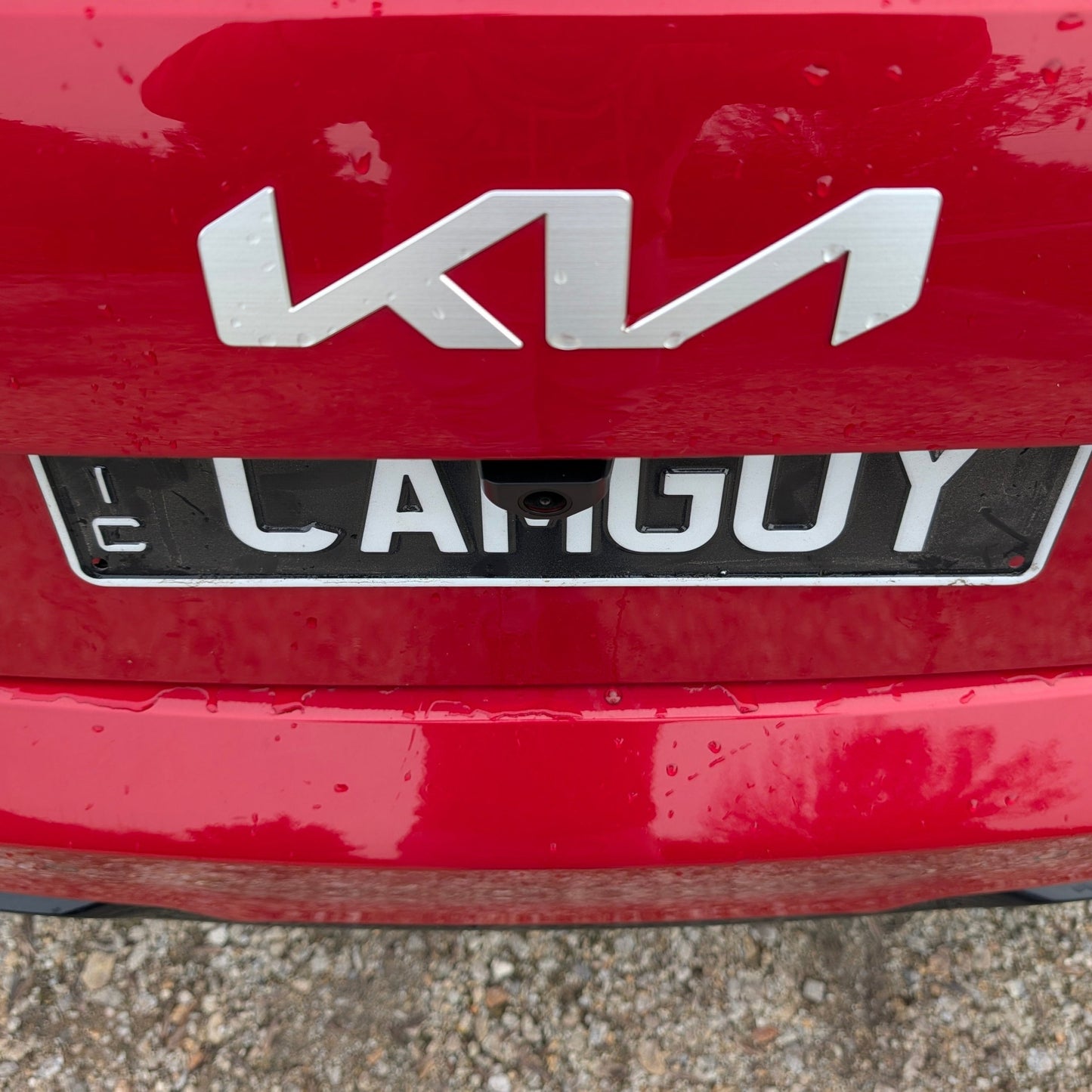 Wolfbox reverse camera mounted on Australian license plate bracket